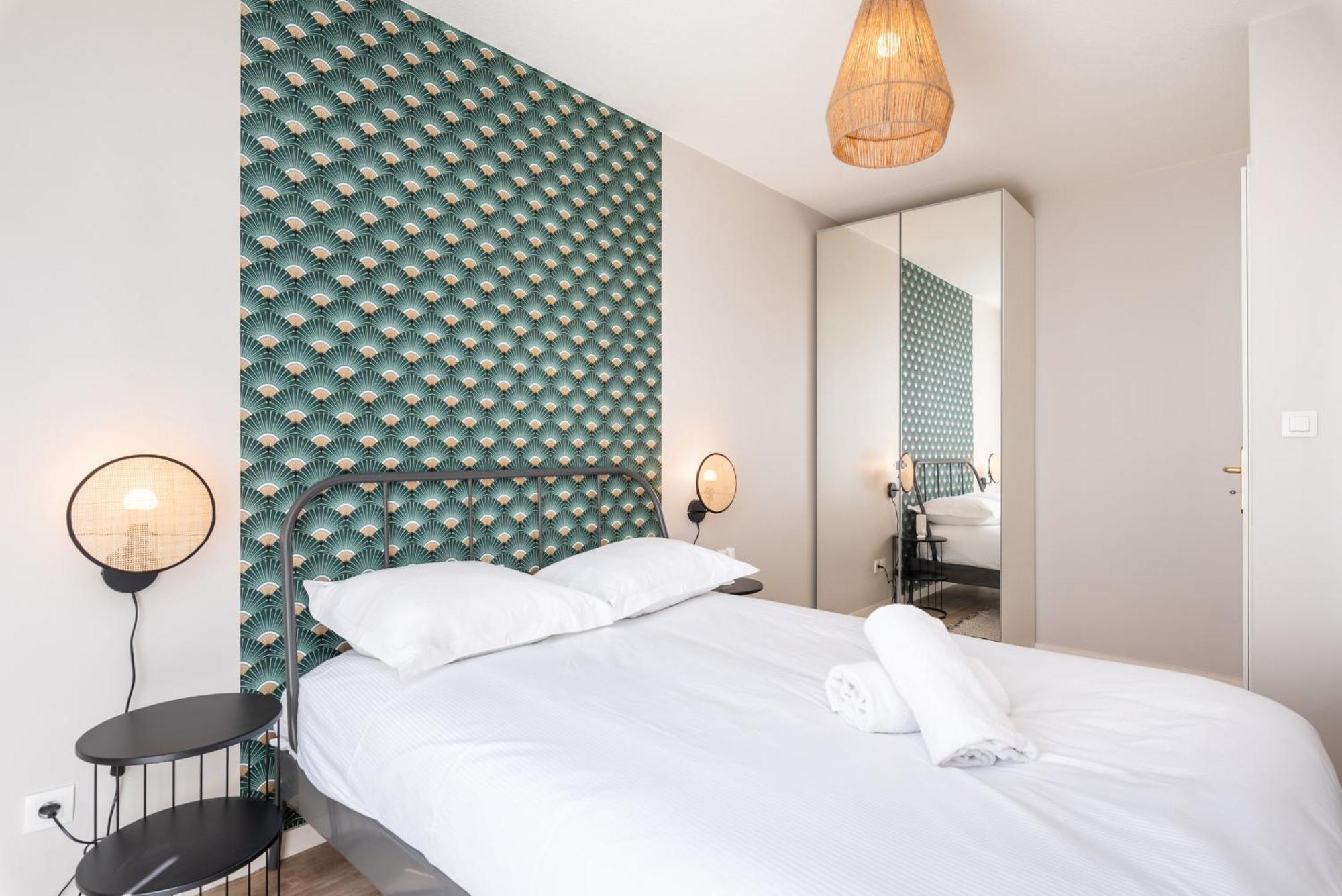 Le Montblanc & Spa Rooftop Apartment Лион Екстериор снимка